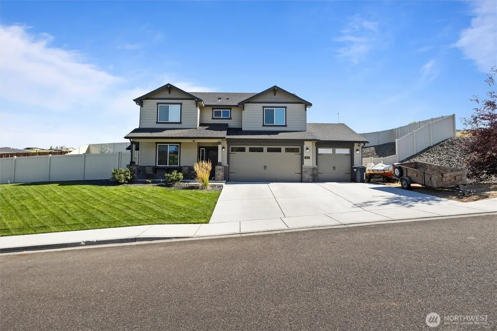 4019 Queen Street West Richland WA 99353