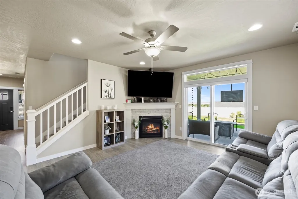 4019 Queen Street West Richland WA 99353