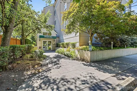 6831 NE 170th Street Kenmore WA 98028