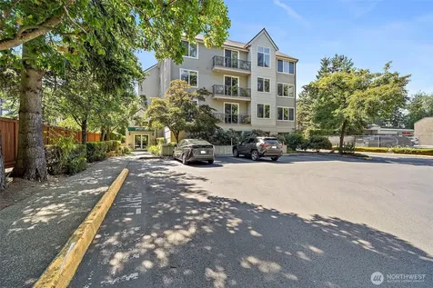 6831 NE 170th Street Kenmore WA 98028