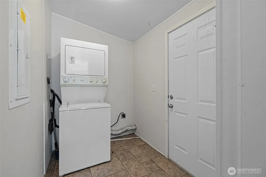 5824 Haddon Lane Anacortes WA 98221
