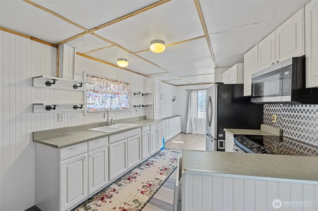 5824 Haddon Lane Anacortes WA 98221