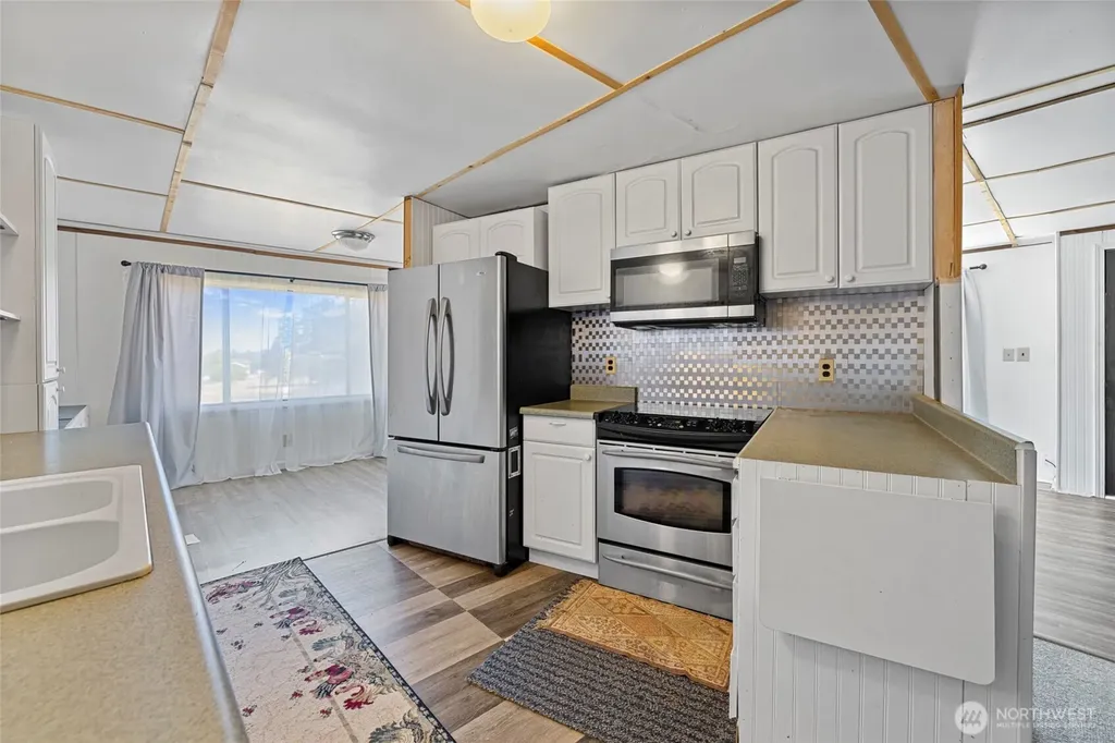 5824 Haddon Lane Anacortes WA 98221