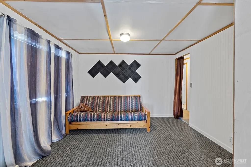 5824 Haddon Lane Anacortes WA 98221