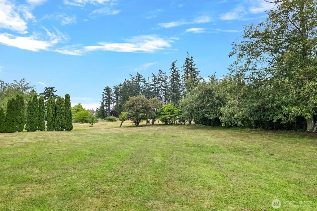 5824 Haddon Lane Anacortes WA 98221