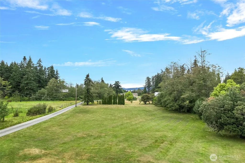 5824 Haddon Lane Anacortes WA 98221