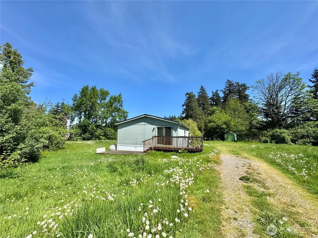5824 Haddon Lane Anacortes WA 98221