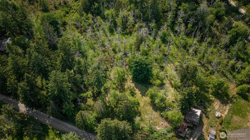908 E Madrona Boulevard NW Lakebay WA 98349