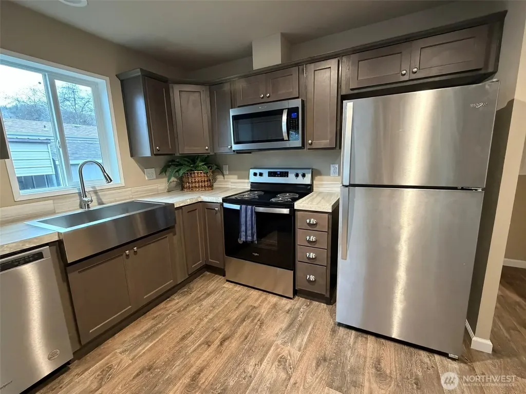 2010 Broadway Avenue Hoquiam WA 98550