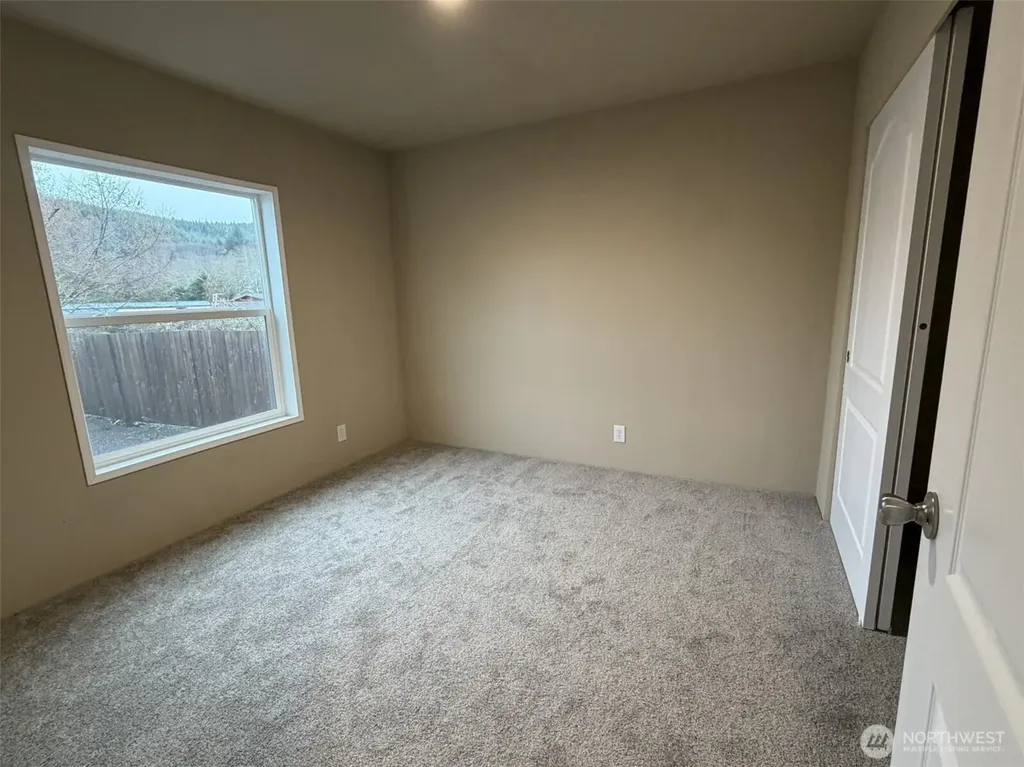 2010 Broadway Avenue Hoquiam WA 98550