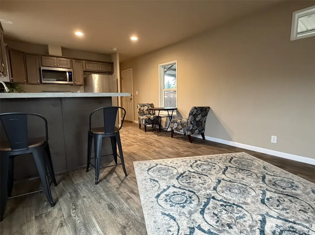 2010 Broadway Avenue Hoquiam WA 98550