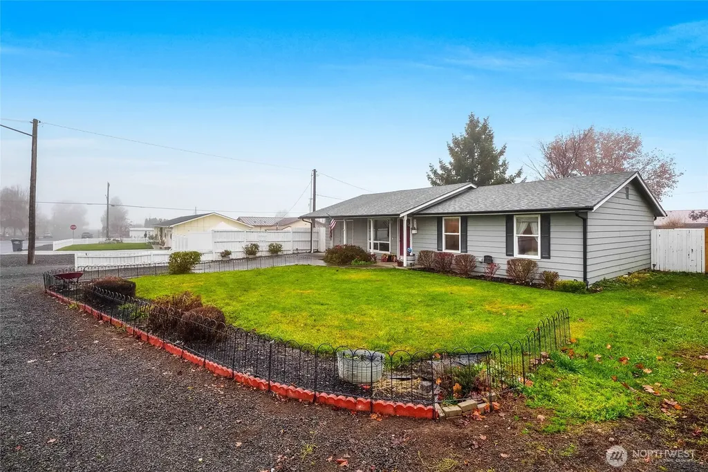 326 W 8th Street Warden WA 98857