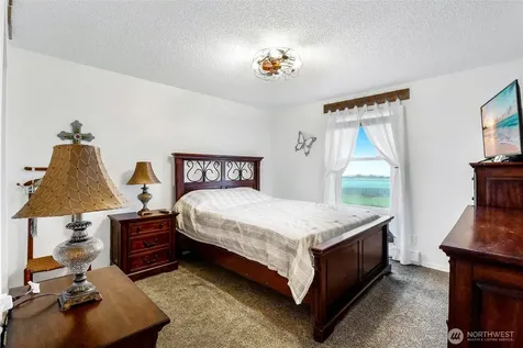 326 W 8th Street Warden WA 98857