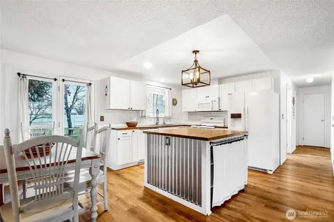 326 W 8th Street Warden WA 98857