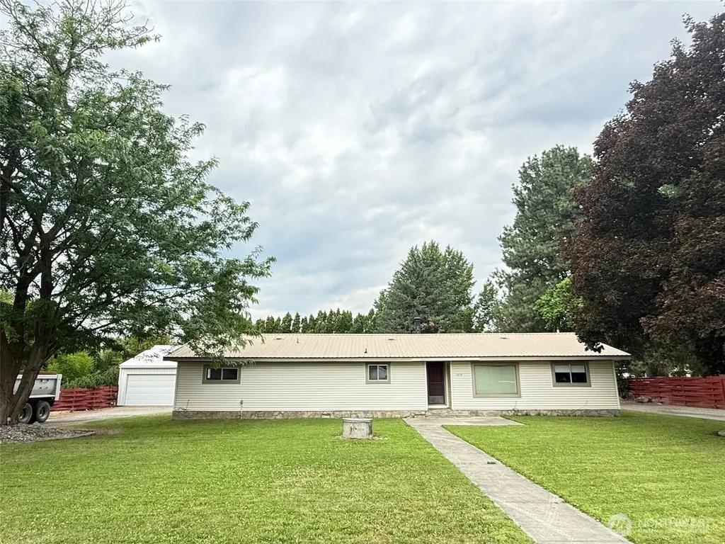 1479 Old Highway 97 Malott WA 98829