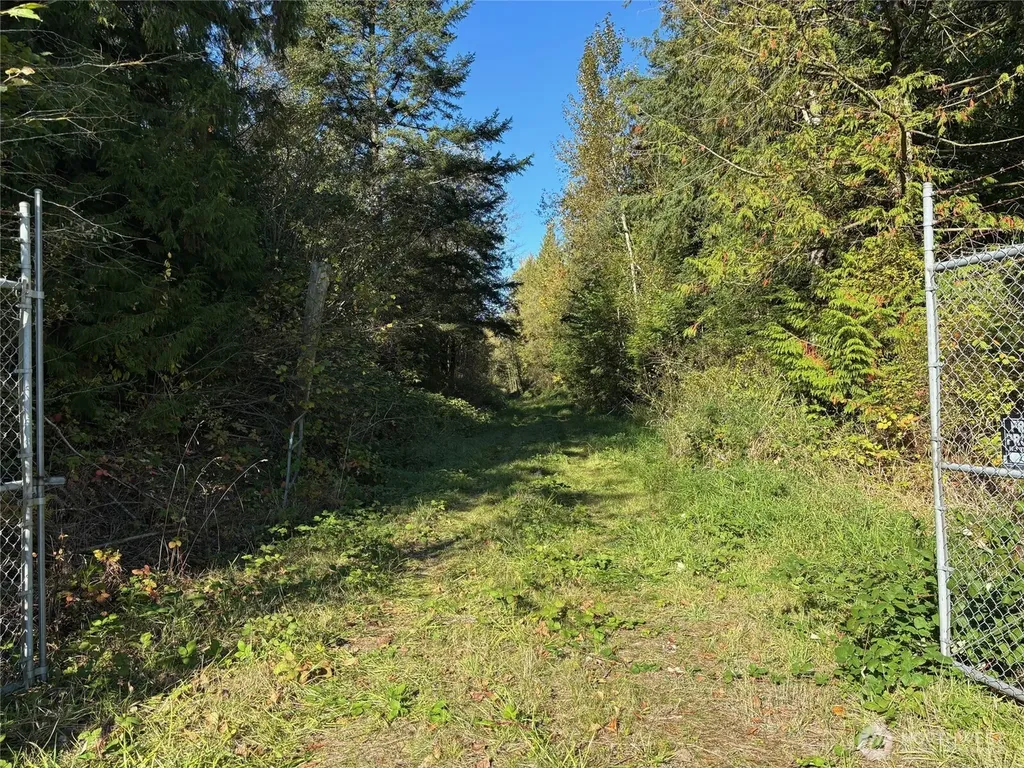 2046 Burk Road Blaine WA 98230