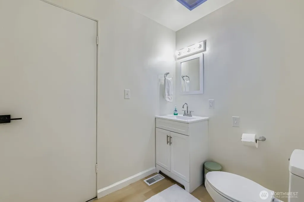 17926 73rd Avenue W Edmonds WA 98026