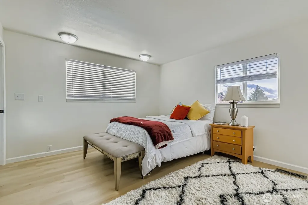 17926 73rd Avenue W Edmonds WA 98026