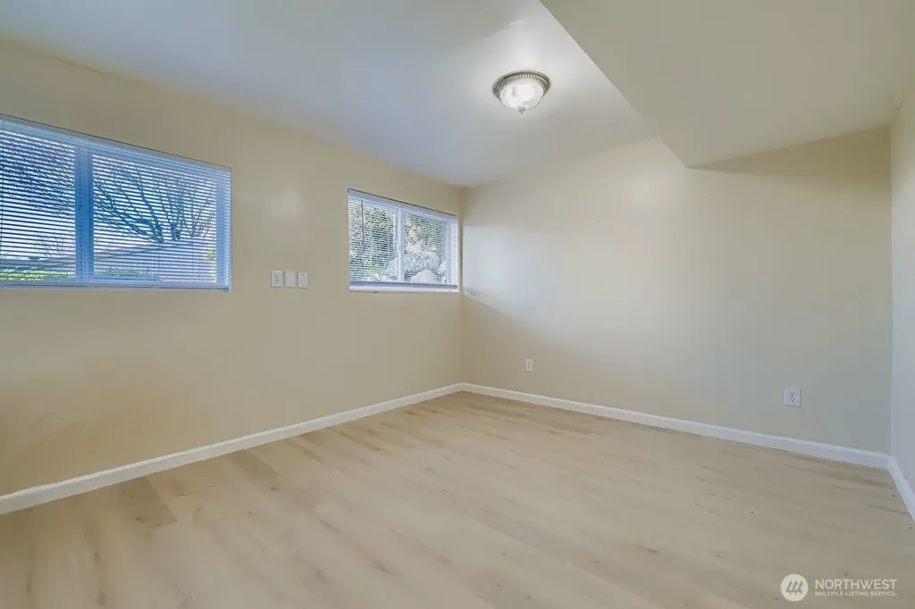 17926 73rd Avenue W Edmonds WA 98026