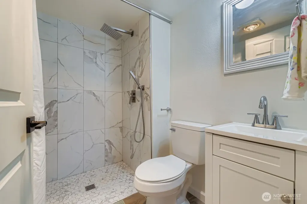 17926 73rd Avenue W Edmonds WA 98026