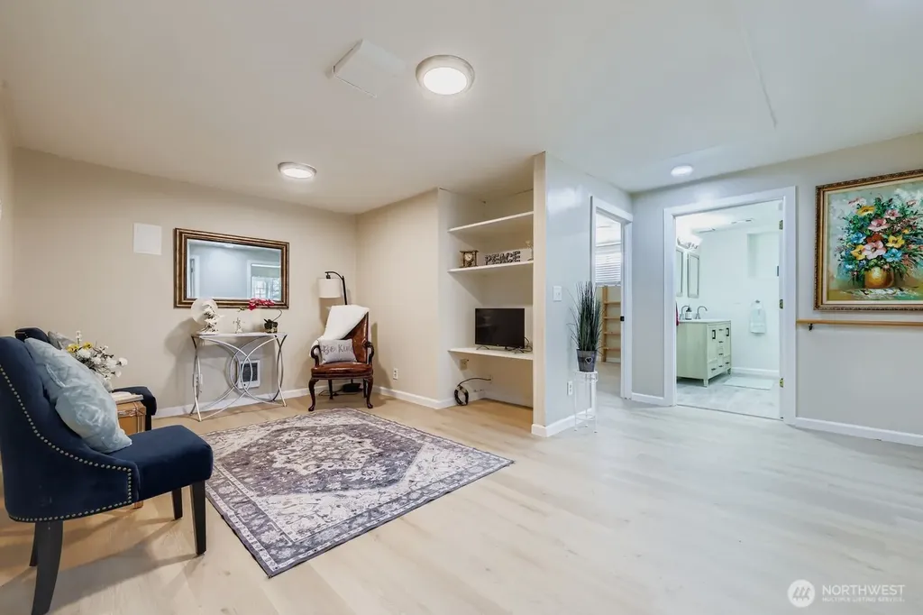17926 73rd Avenue W Edmonds WA 98026