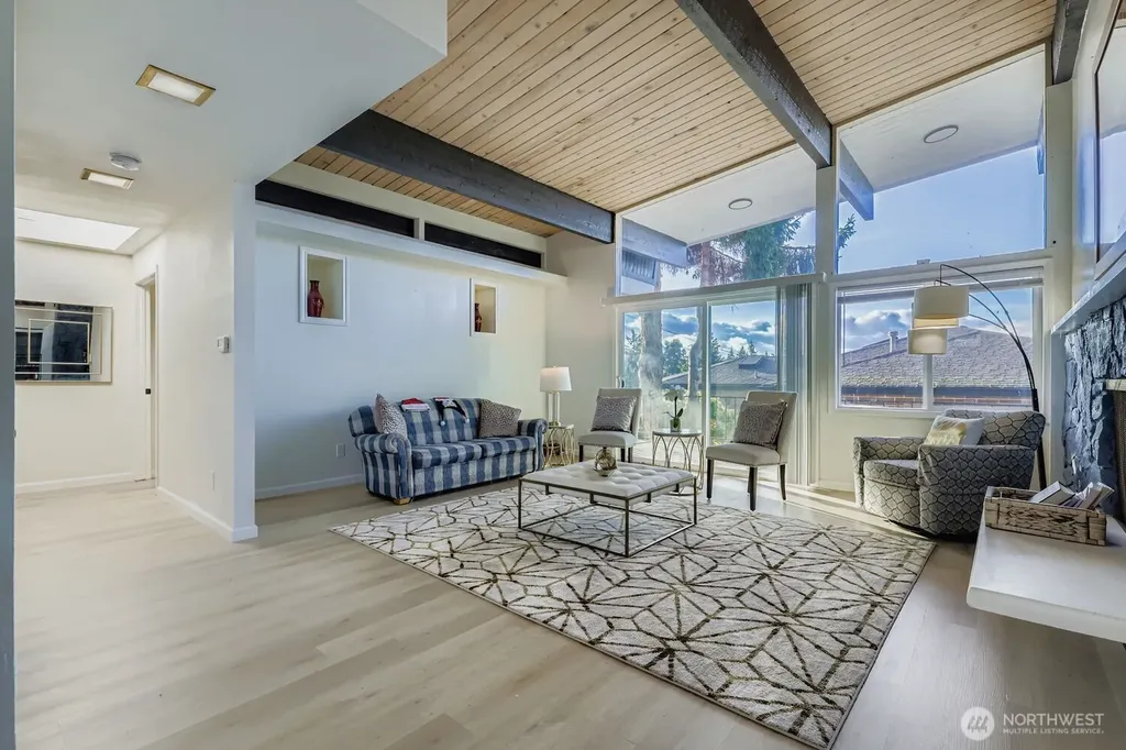 17926 73rd Avenue W Edmonds WA 98026