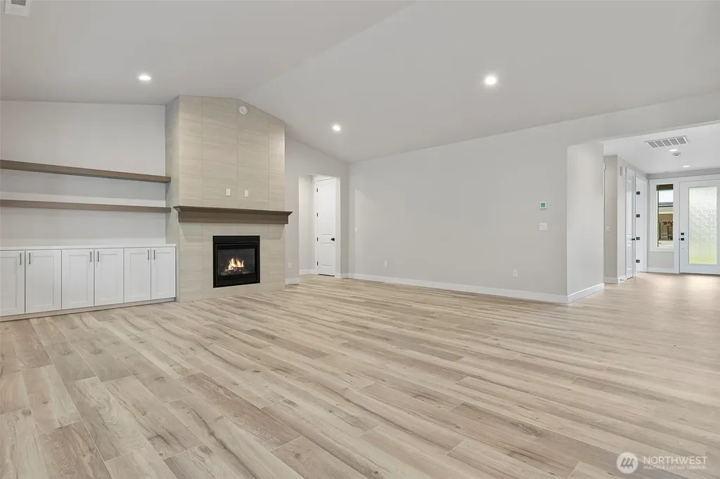 1529 Lockridge Loop E Enumclaw WA 98022