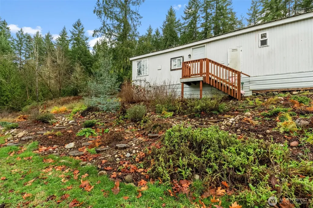 18818 Slough Lane SE Yelm WA 98597