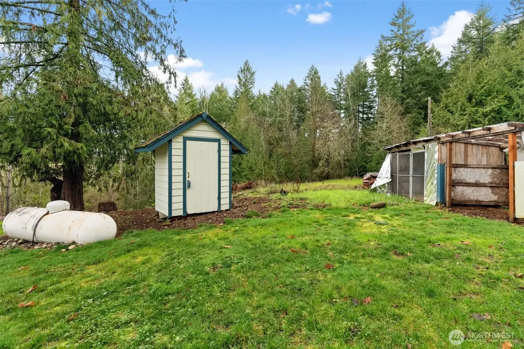 18818 Slough Lane SE Yelm WA 98597