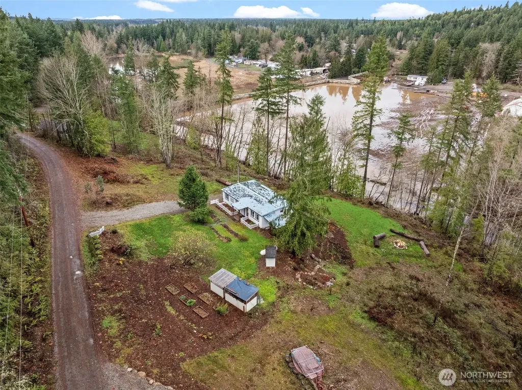 18818 Slough Lane SE Yelm WA 98597