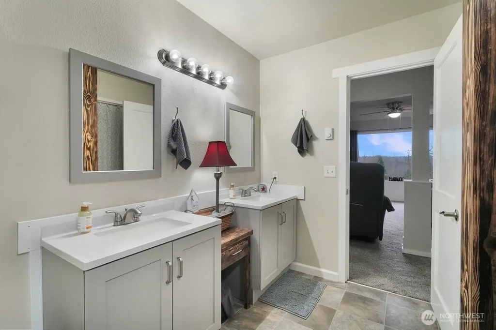 168 Middlecrest Drive Toledo WA 98591