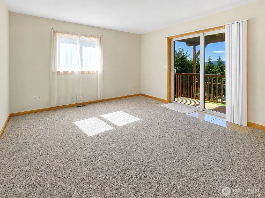 1028 Circle Drive Camano Island WA 98282