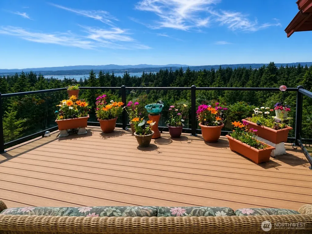 1028 Circle Drive Camano Island WA 98282