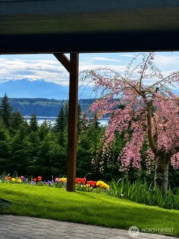 1028 Circle Drive Camano Island WA 98282