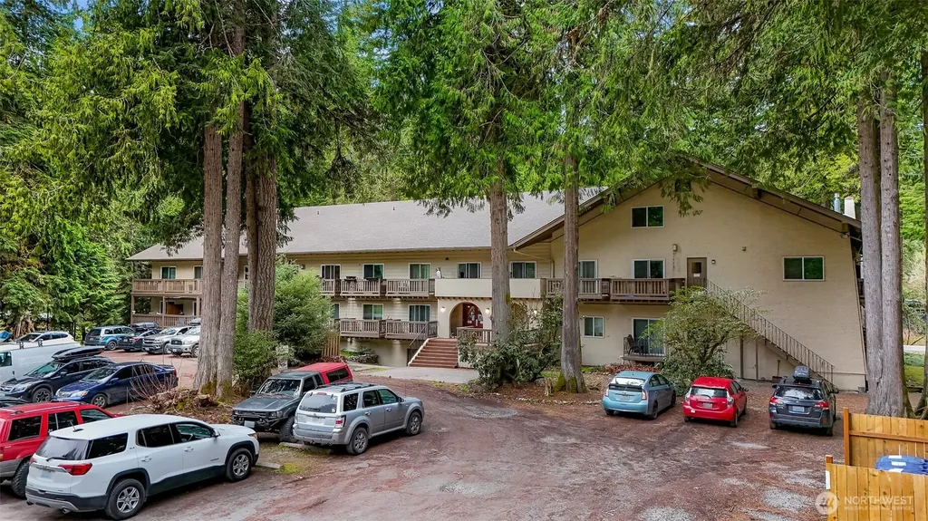 10433 Mt Baker Highway Deming WA 98244