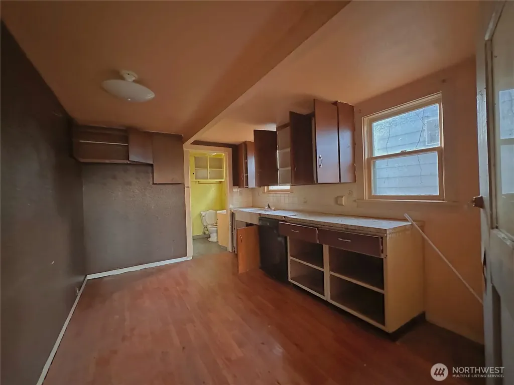 111 Young Street Grand Coulee WA 99133