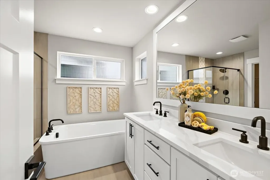 201 156th Place SW Lynnwood WA 98087