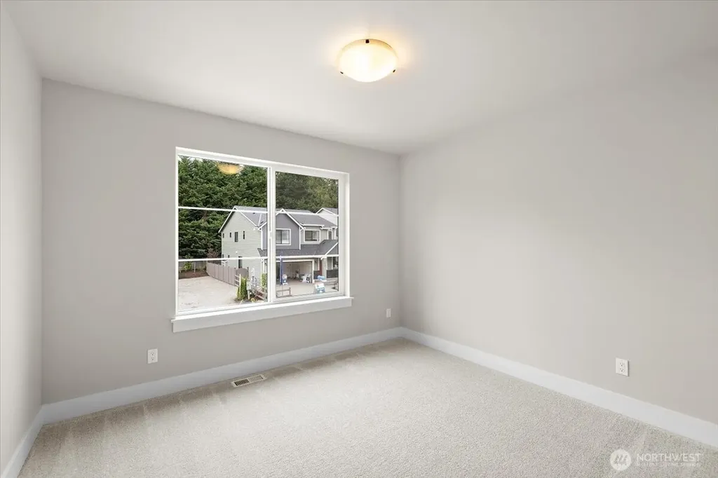 201 156th Place SW Lynnwood WA 98087