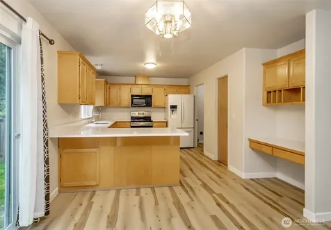 8717 161st Street E Puyallup WA 98375