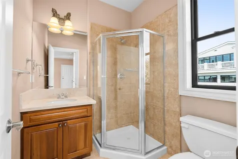 410 8th Avenue W Kirkland WA 98033