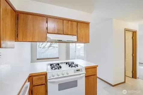808 13th Street SE Puyallup WA 98372