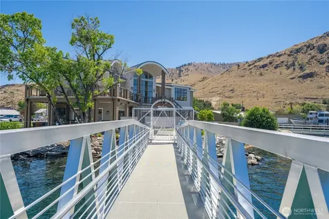 1350 W Woodin Avenue Chelan WA 98816