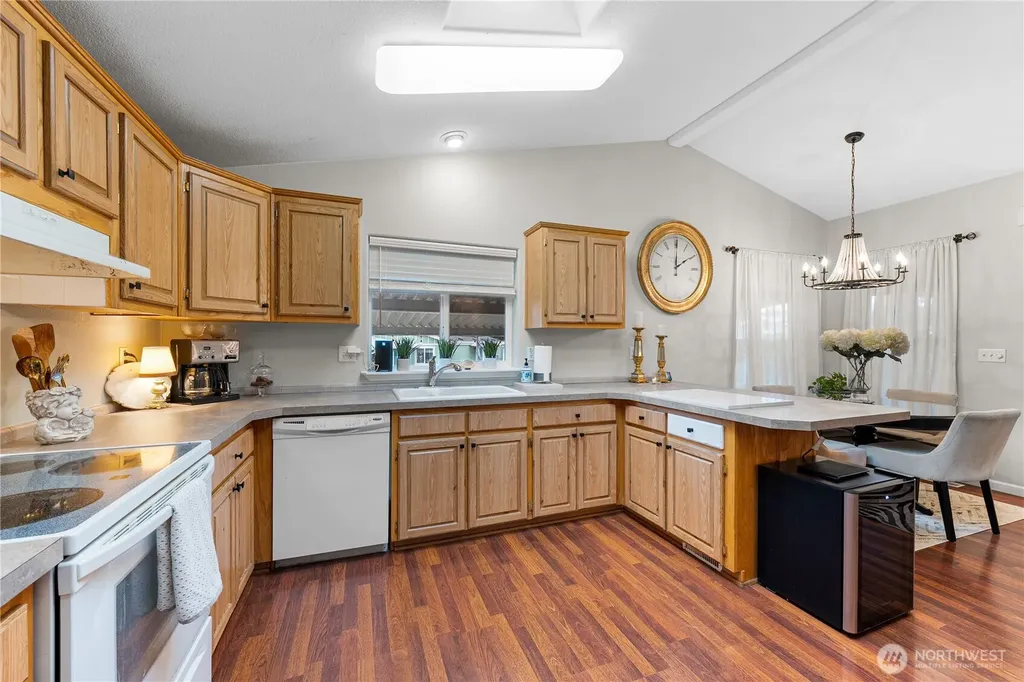 23825 15th Ave SE Bothell WA 98021