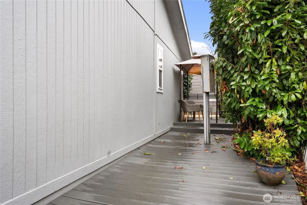23825 15th Ave SE Bothell WA 98021
