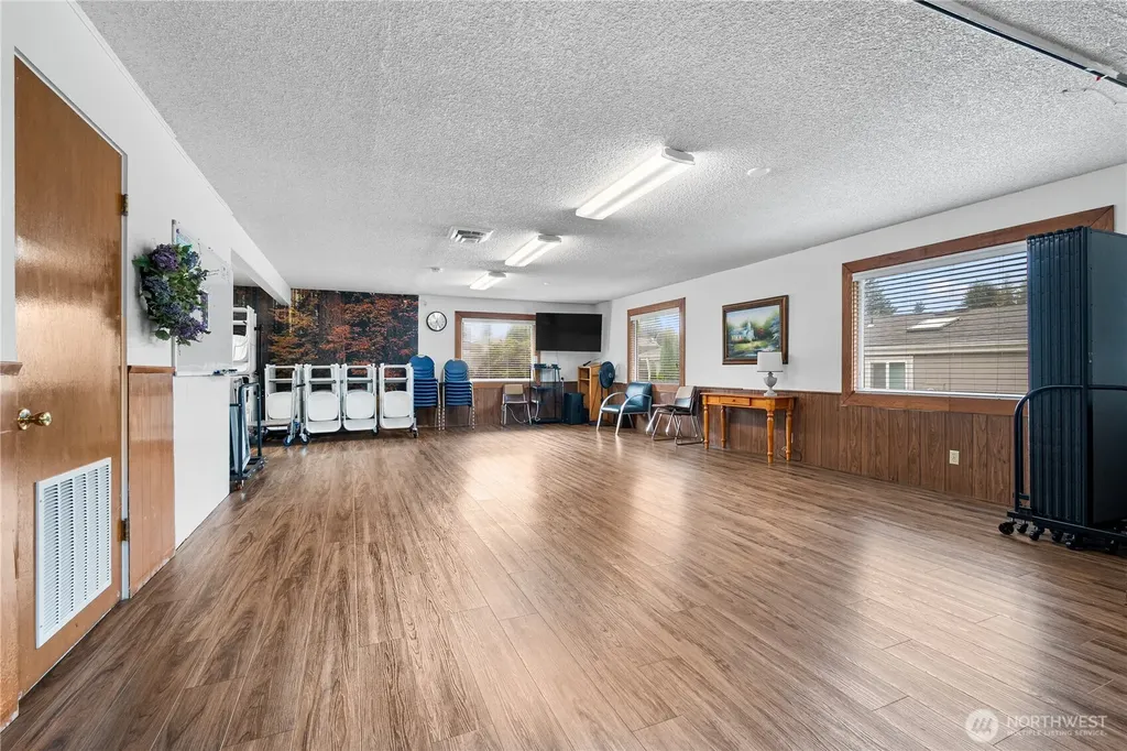 23825 15th Ave SE Bothell WA 98021