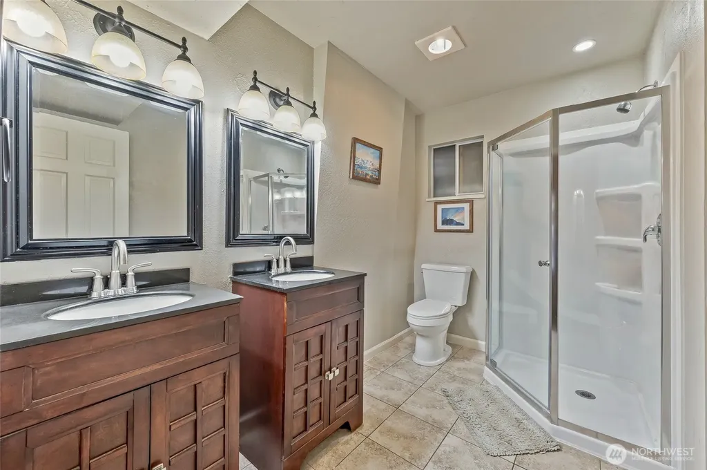 809 N Kenroy Terrace East Wenatchee WA 98802