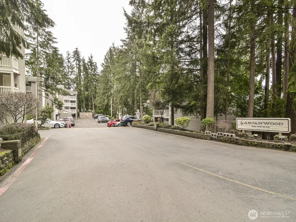 14527 NE 40th Street Bellevue WA 98007