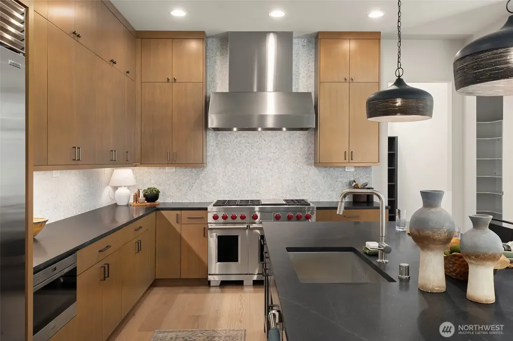 21017 SE 80th Street Issaquah WA 98027