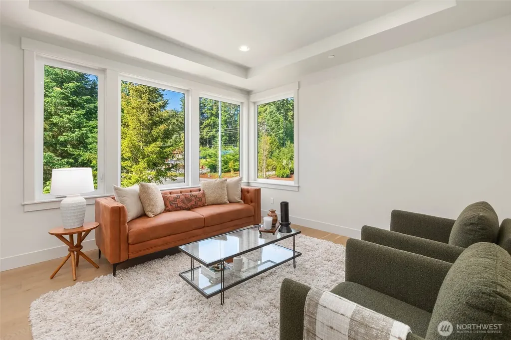 21017 SE 80th Street Issaquah WA 98027