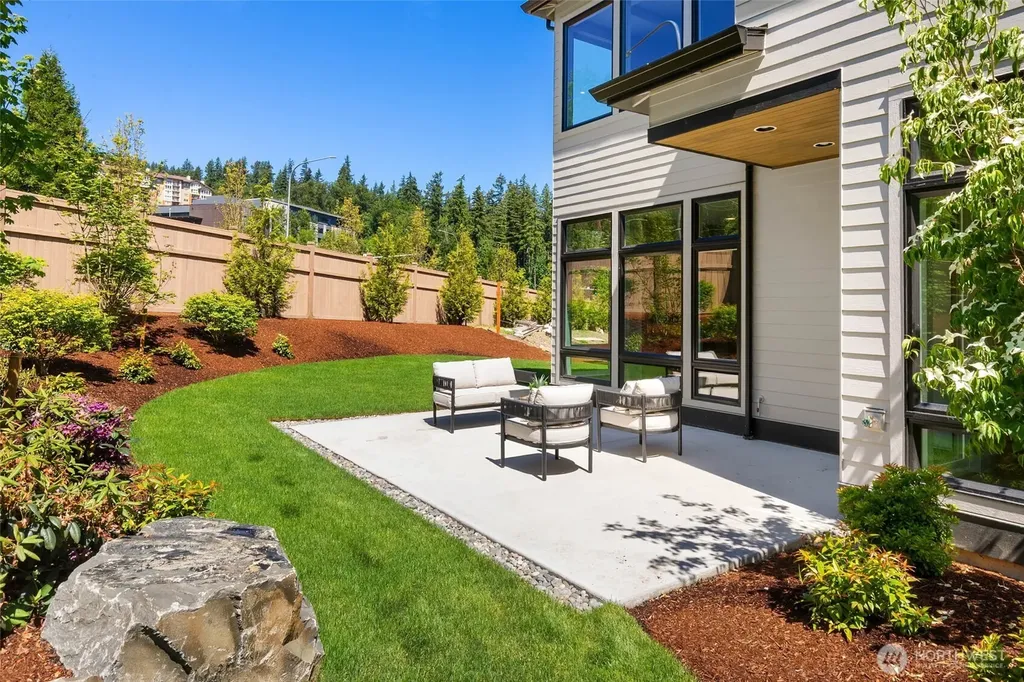 21017 SE 80th Street Issaquah WA 98027